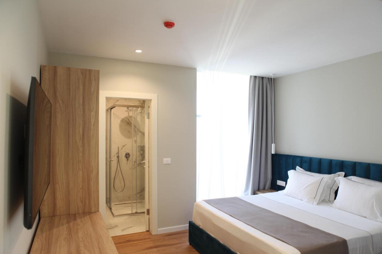 Volmar Hotel Дуррес Экстерьер фото