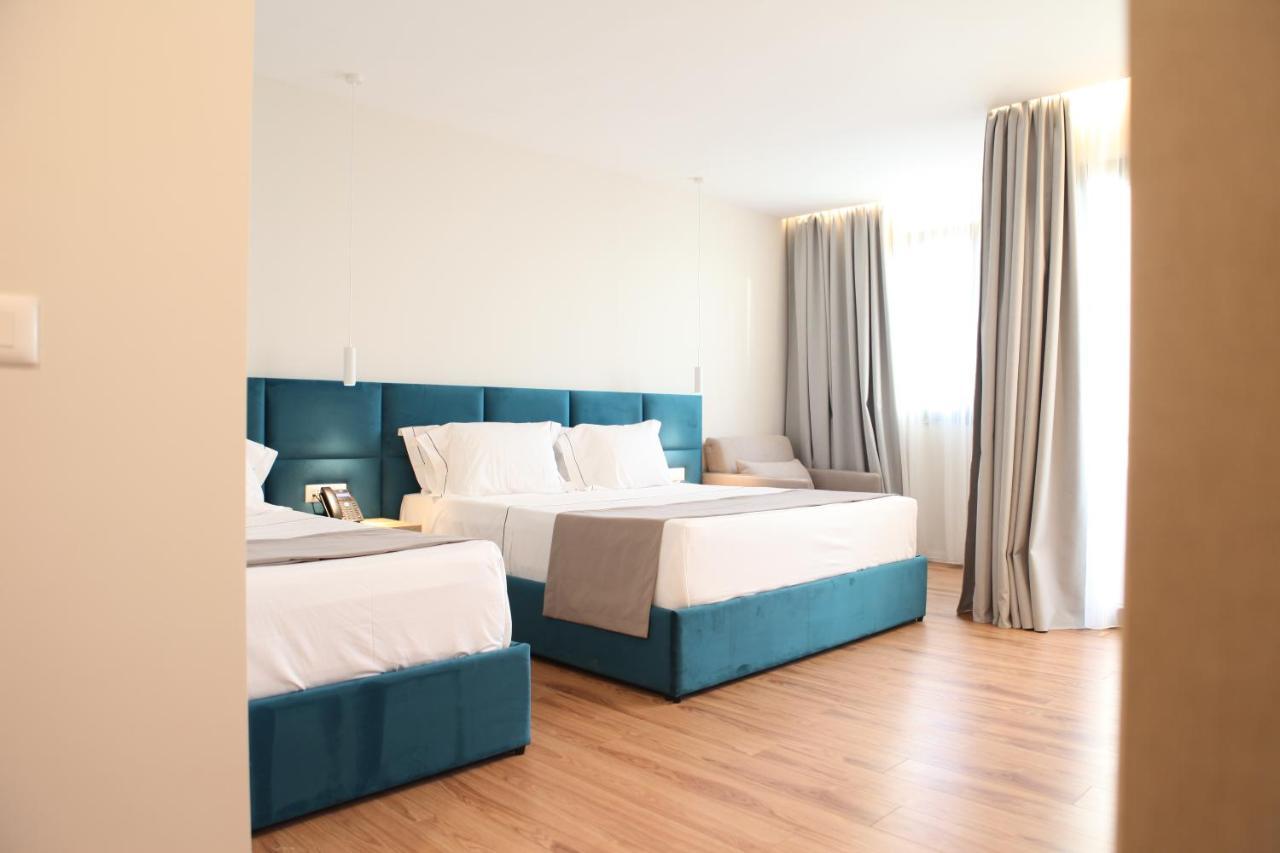 Volmar Hotel Дуррес Экстерьер фото